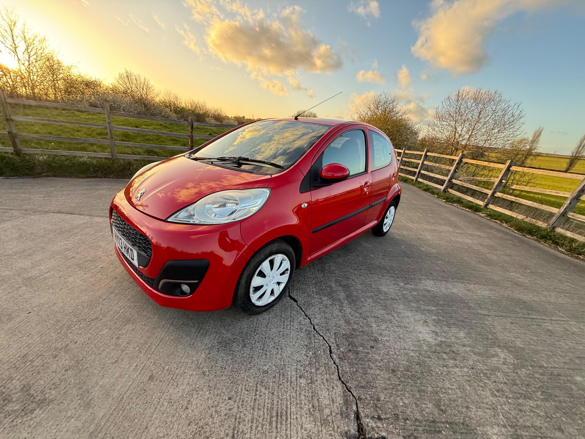 Peugeot 107 1.0 12V Active Euro 5 5dr — photo 52 of 86